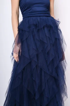 Abito lungo a bustier in tulle con volants