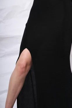 Abito lungo monospalla con cut-out