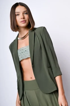 Blazer con maniche crop