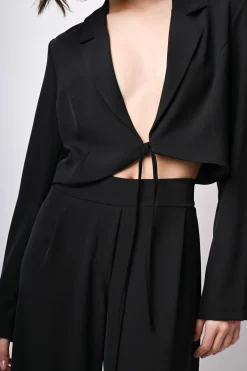 Blazer crop con laccetti