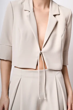 Blazer crop con laccetti