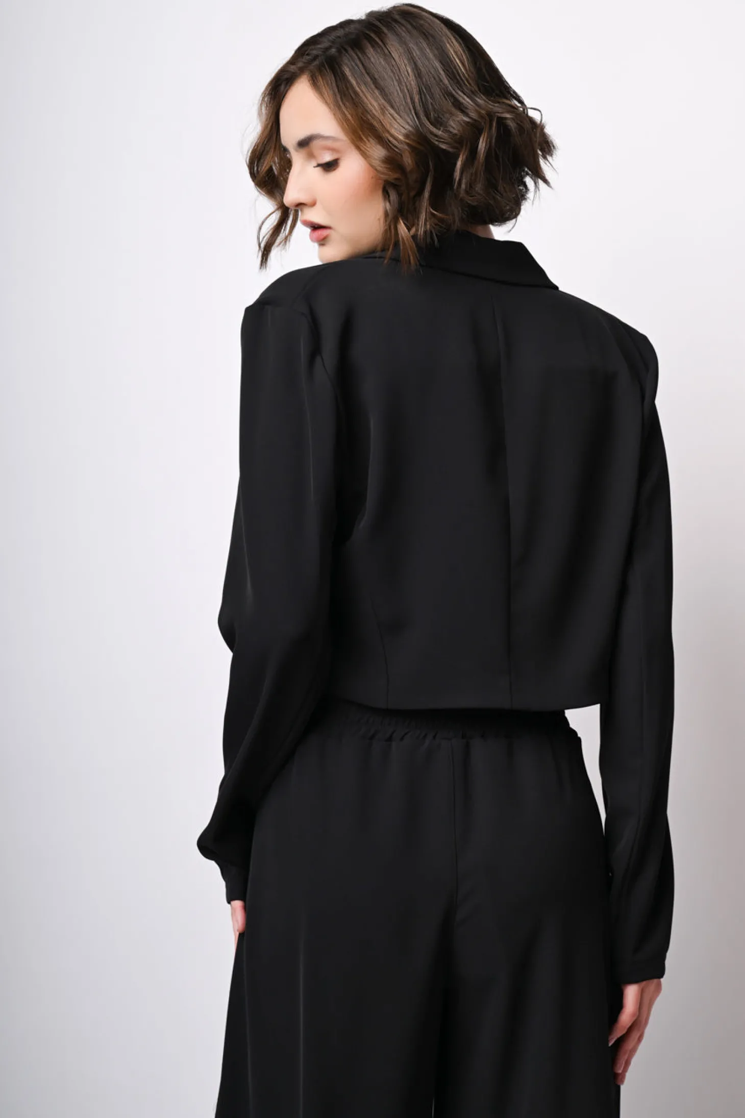 Blazer crop con laccetti