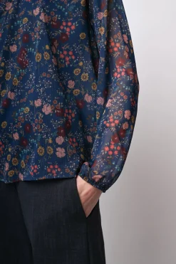 Blusa a stampa floreale boho-style