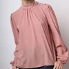 Blusa con bottoni sulla spalla