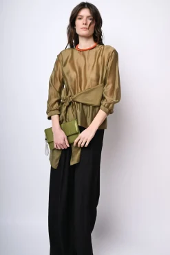 Blusa in mussola con fusciacca