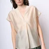 Blusa in mussola con scollo a V