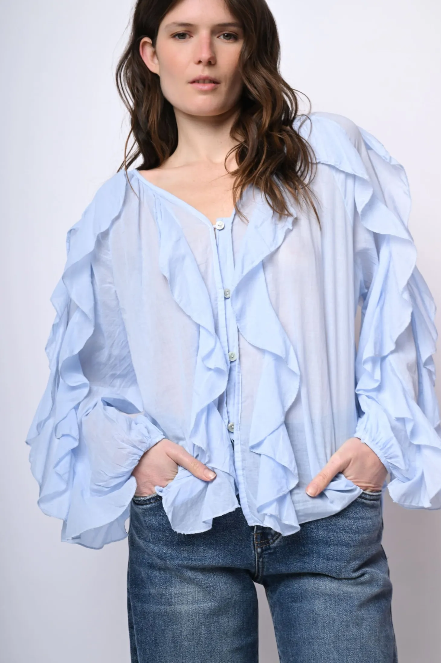 Camicia in mussola di cotone con volants