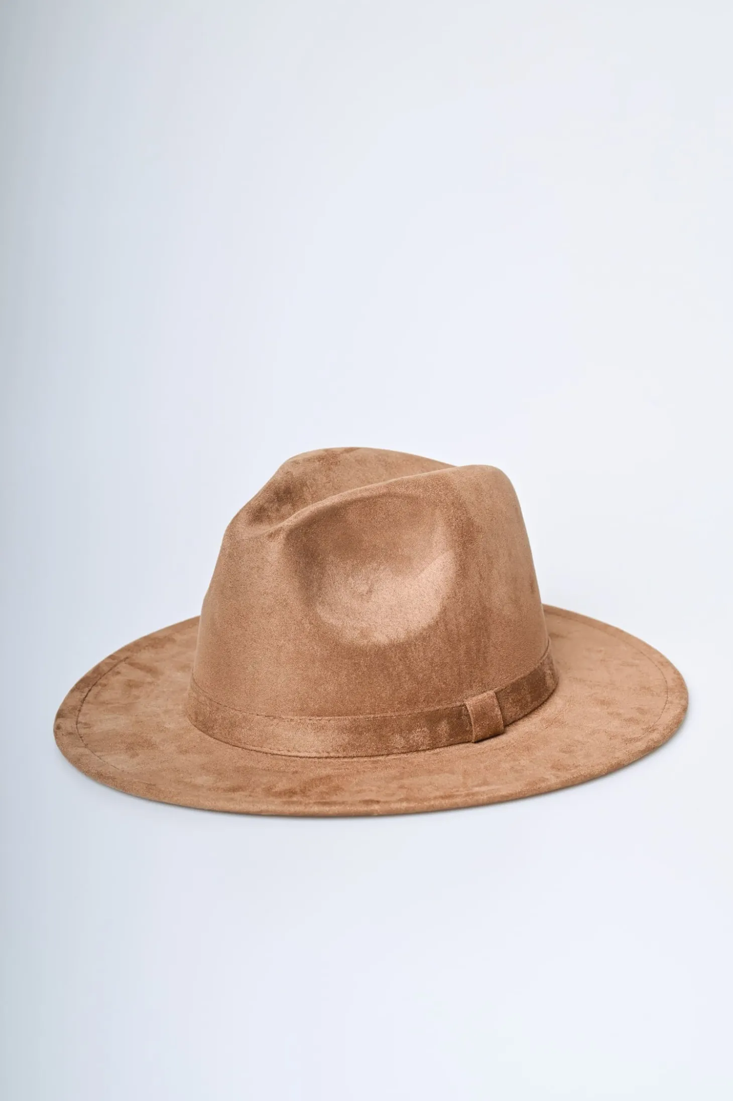 Cappello falda scamosciato