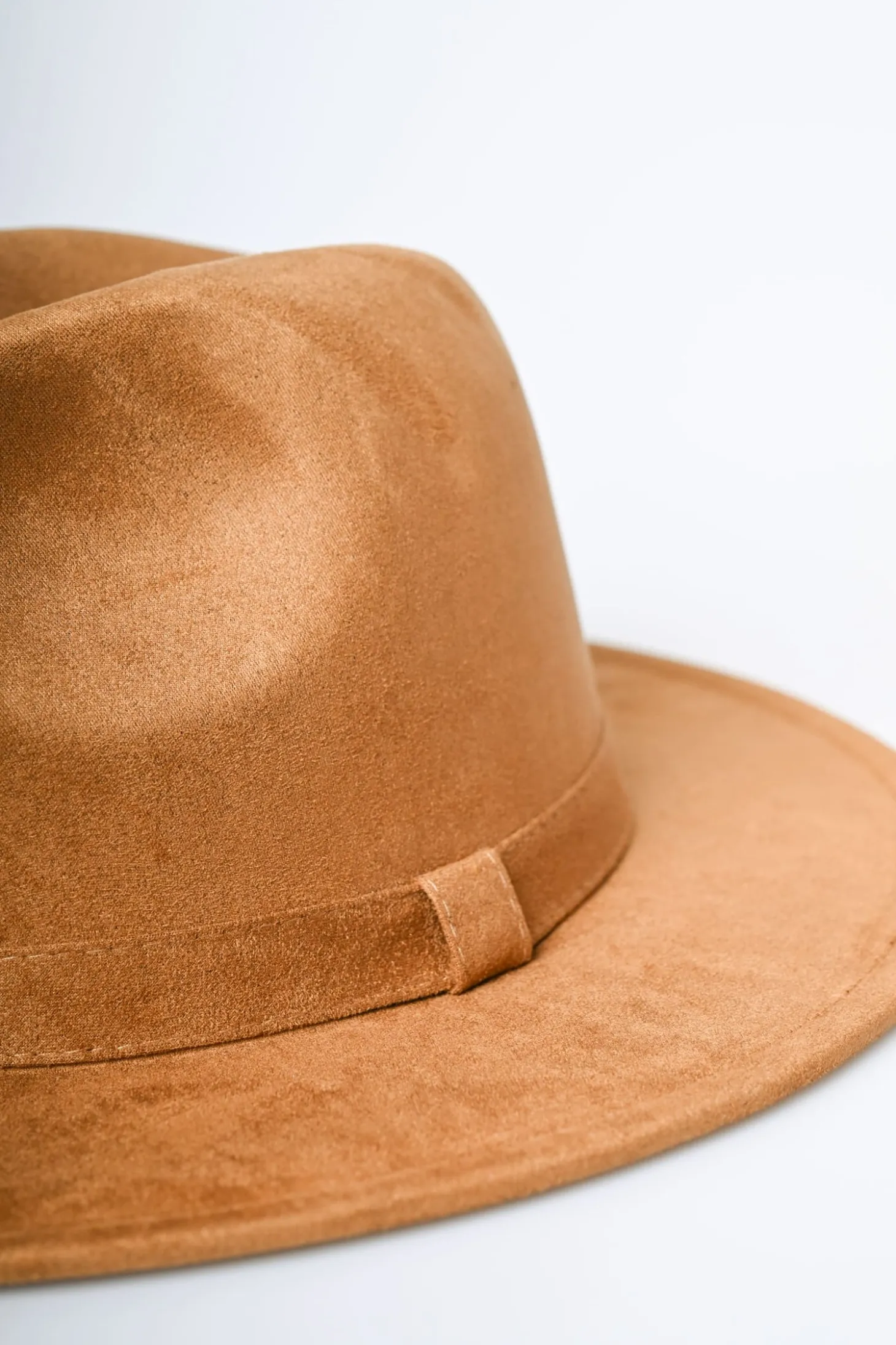Cappello falda scamosciato