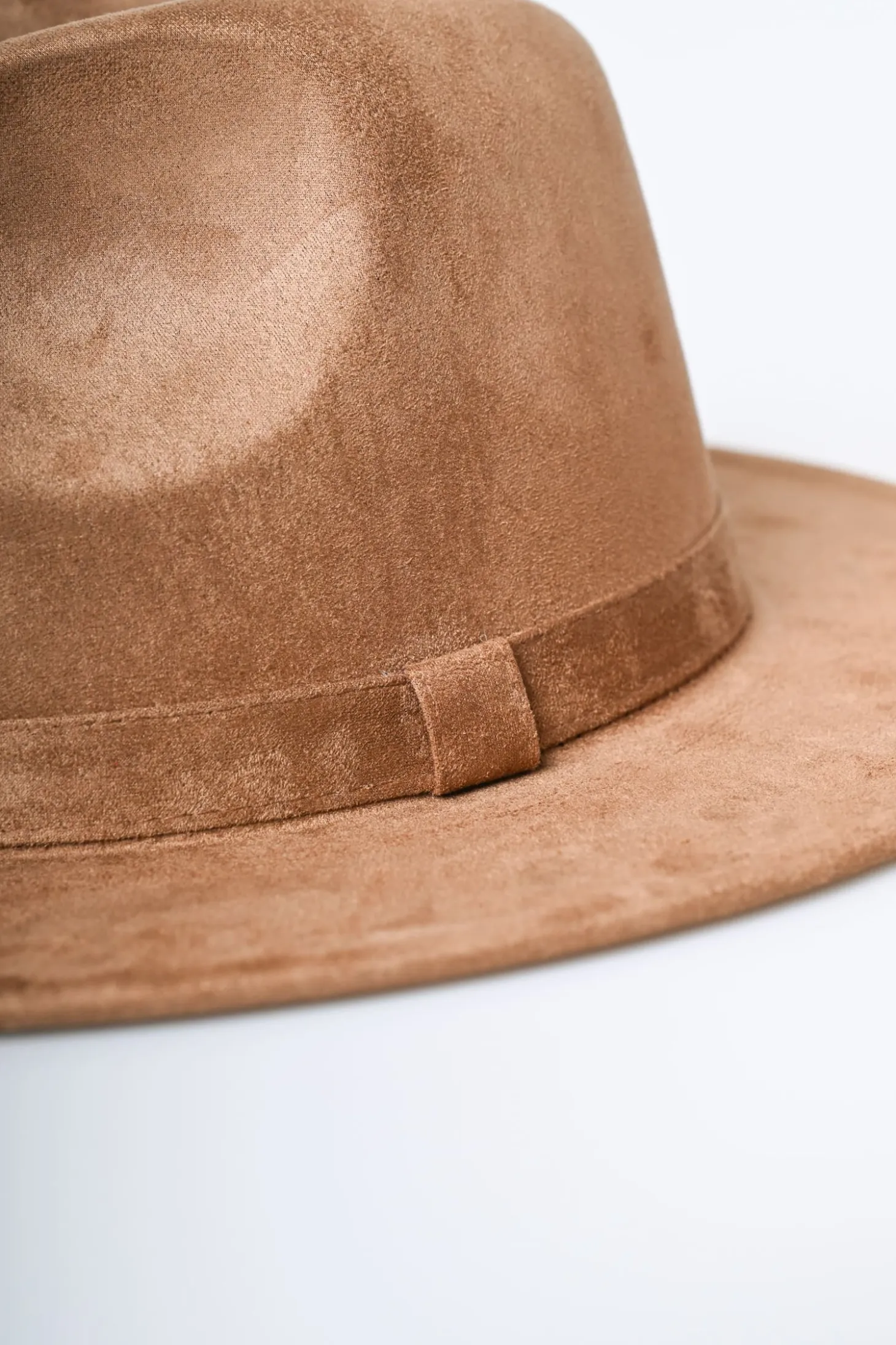 Cappello falda scamosciato