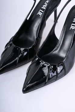 Décolleté slingback con nervature
