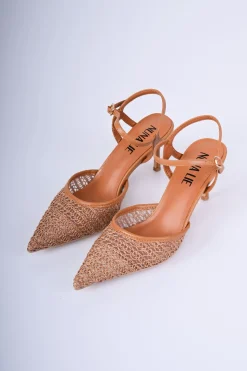 Décolleté slingback in rafia