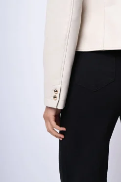 Giacca in similpelle con bottoni