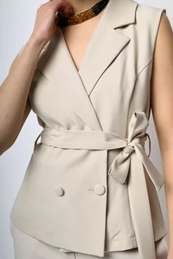 Gilet doppiopetto con cintura