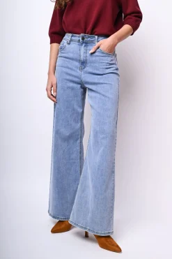 Jeans a gamba ampia