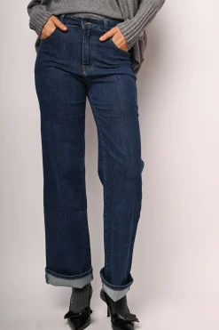 Jeans a gamba ampia con risvolto