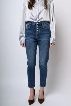 Jeans slim-fit con bottoni