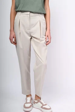 Pantaloni a carota con pinces