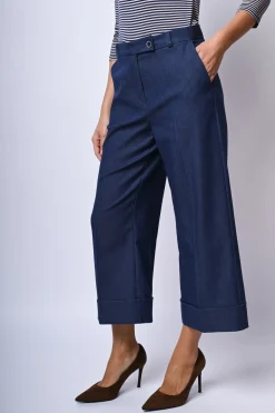 Pantaloni crop con risvolto