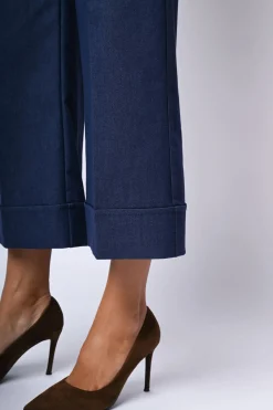 Pantaloni crop con risvolto