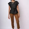 Pantaloni in faux suede con risvolto