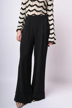 Pantaloni palazzo con pieghe
