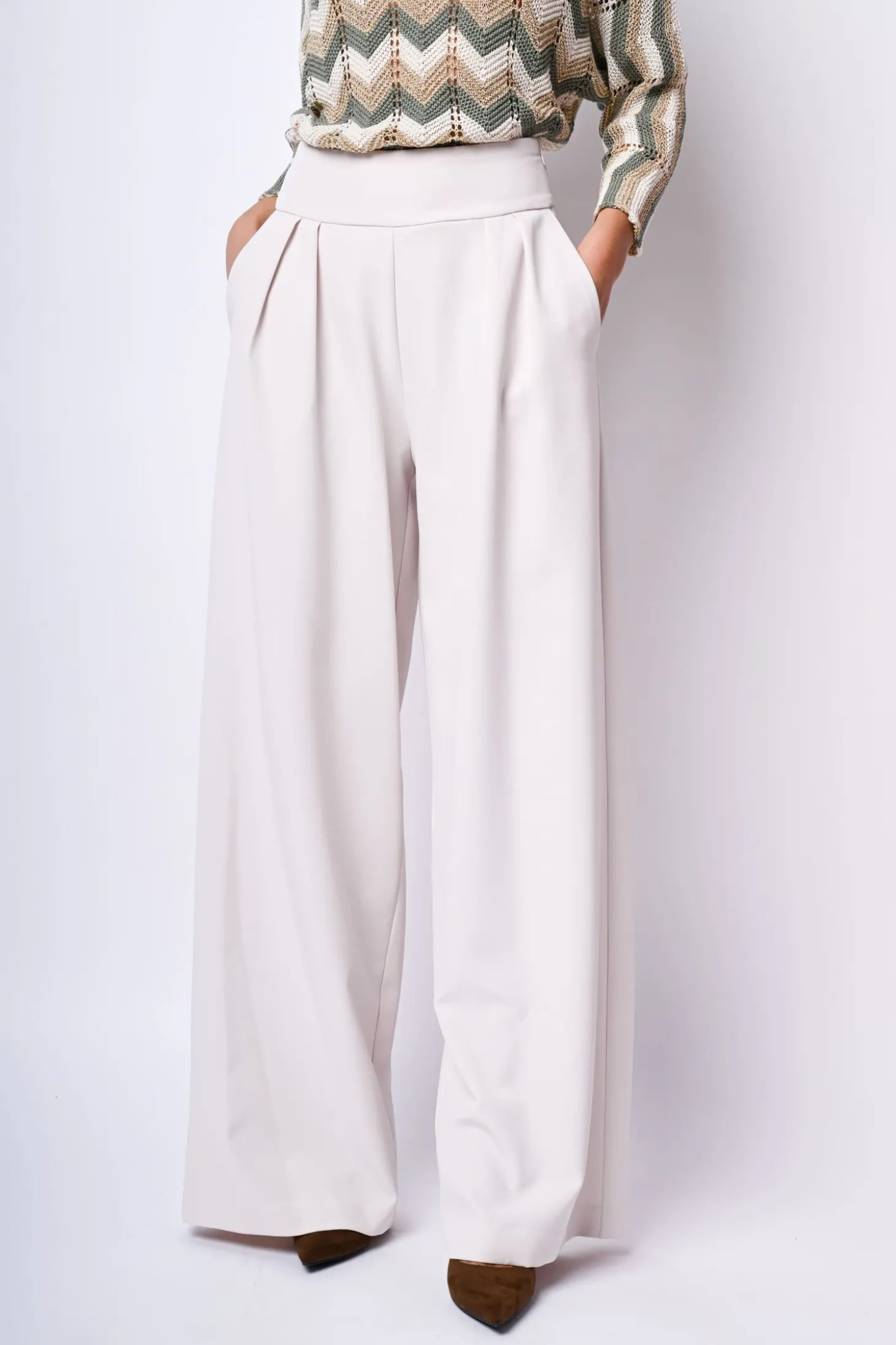 Pantaloni palazzo con pieghe
