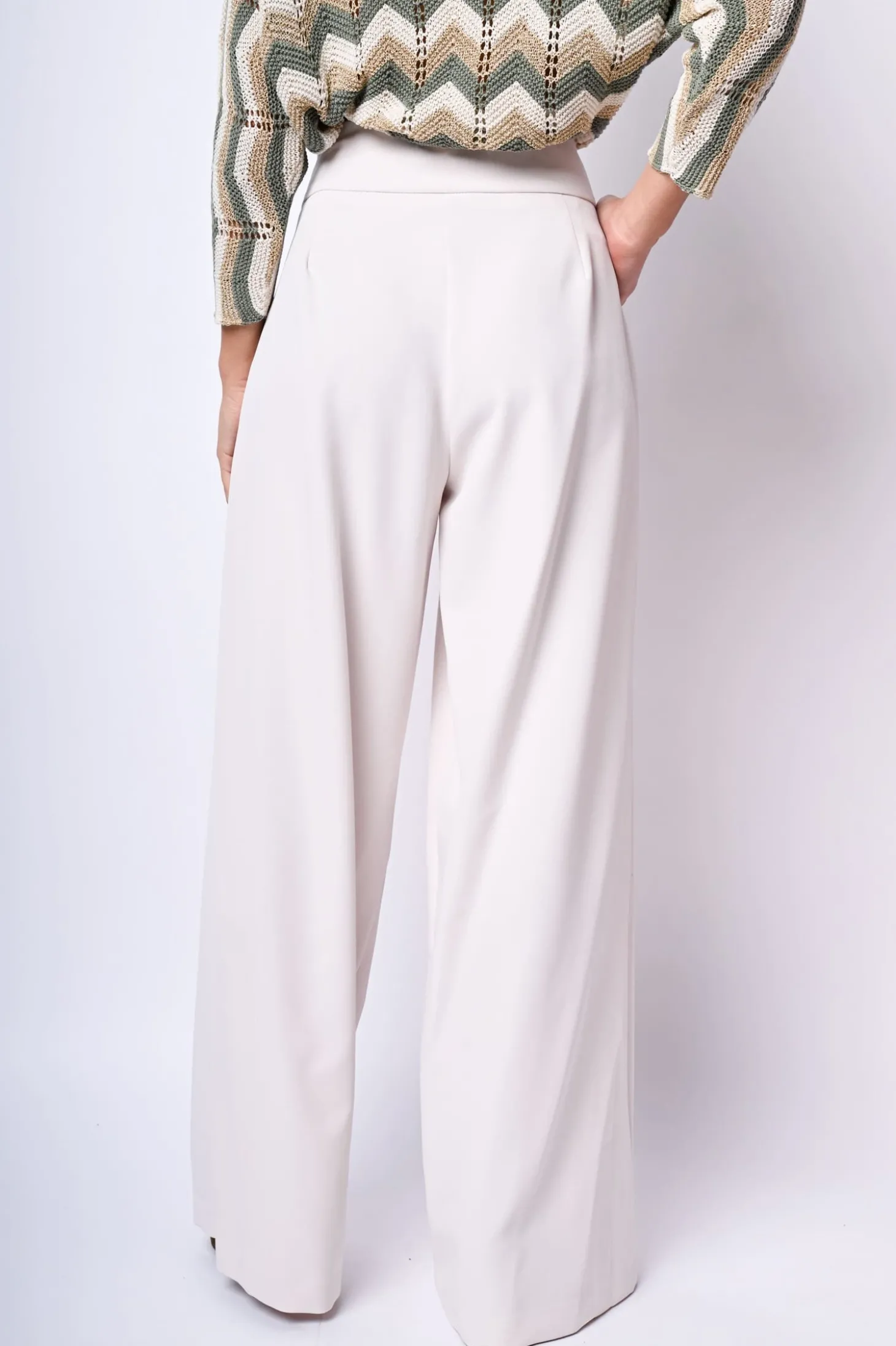 Pantaloni palazzo con pieghe
