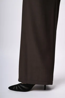 Pantaloni palazzo con tasche sul retro