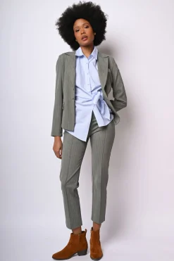 Pantaloni slim-fit gessati