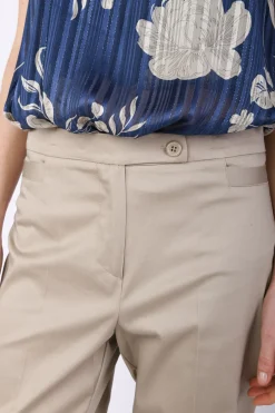 Pantaloni svasati in cotone stretch