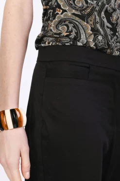Pantaloni svasati in cotone stretch