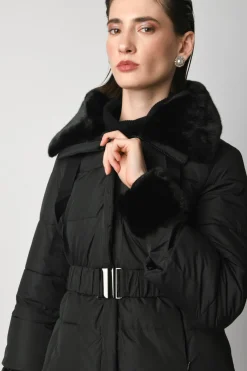 Piumino con dettagli in faux fur