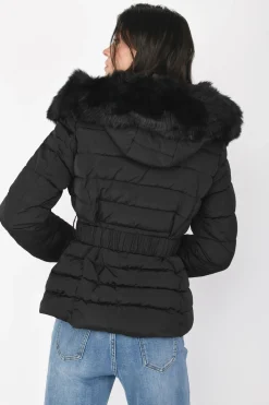 Piumino corto con faux fur al cappuccio
