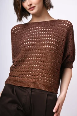 Pull in maglia crochet con fiocco sul retro
