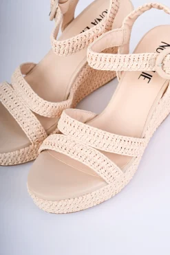Sandali in rafia con zeppa