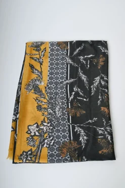 Sciarpa a stampa patchwork floreale