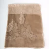 Stola con ricamo floreale e perline