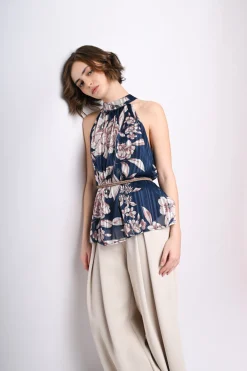 Top allamericana con stampa floreale