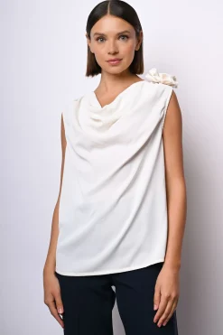 Top con rosa 3D