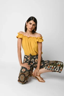 Top con spalle scoperte