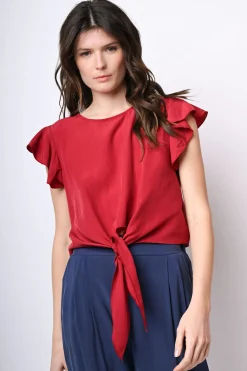 Top crop con nodo alla vita