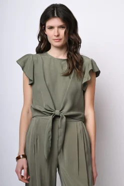 Top crop con nodo alla vita