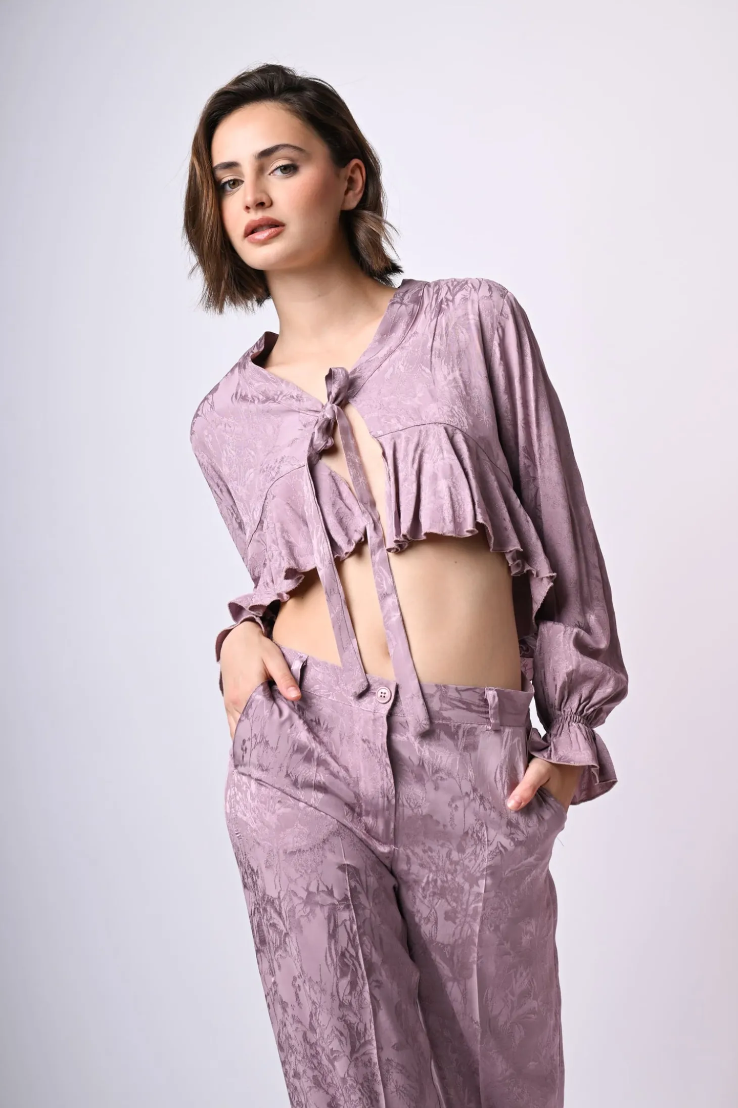 Top crop in jacquard floreale