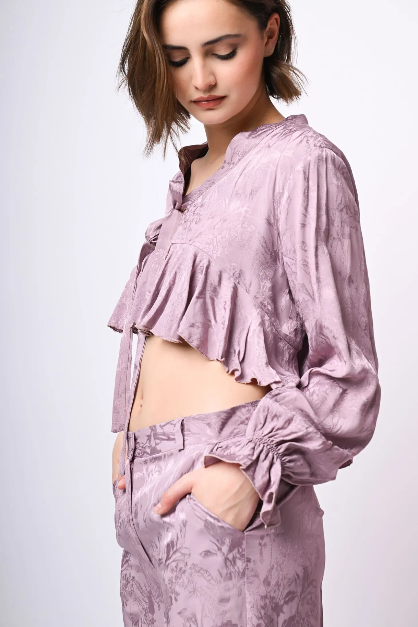 Top crop in jacquard floreale