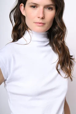Top in cotone con collo alto
