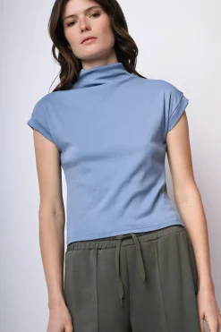 Top in cotone con collo alto