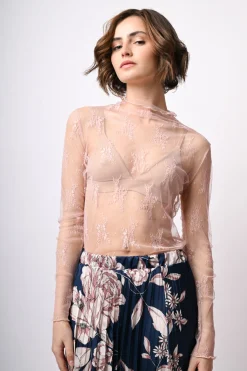 Top in tulle con ricami floreali
