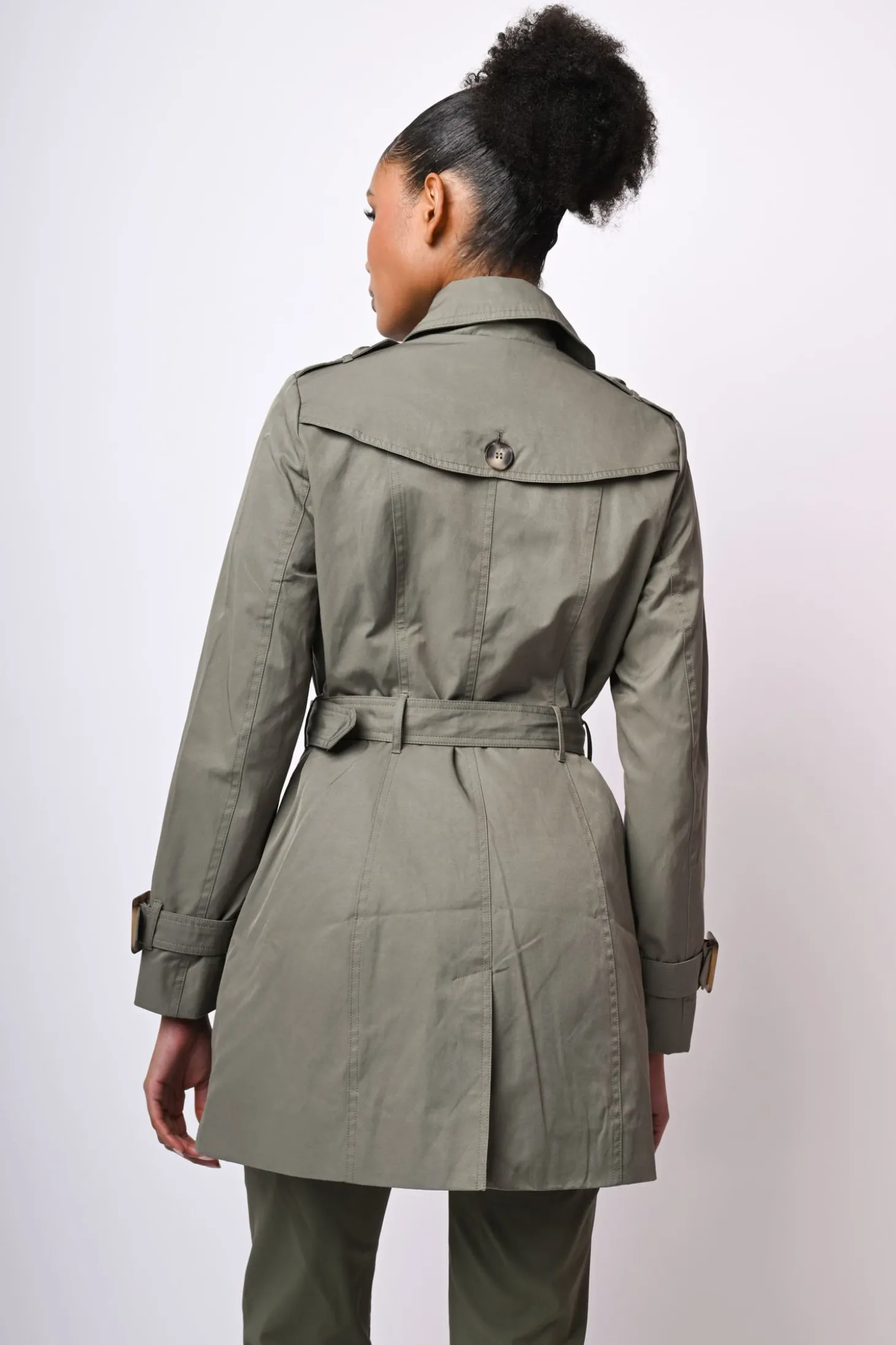 Trench doppiopetto con cintura
