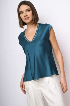 T-shirt con scollo a V profilato in strass
